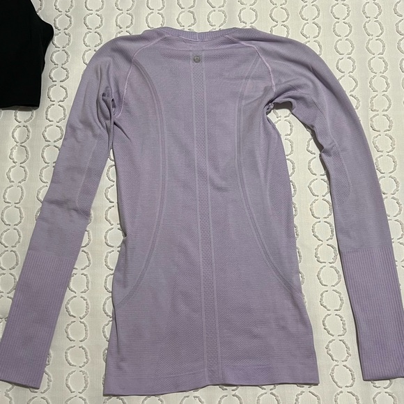 Lululemon Swiftly Long Sleeves (size 4) - Lavender - Picture 2 of 3